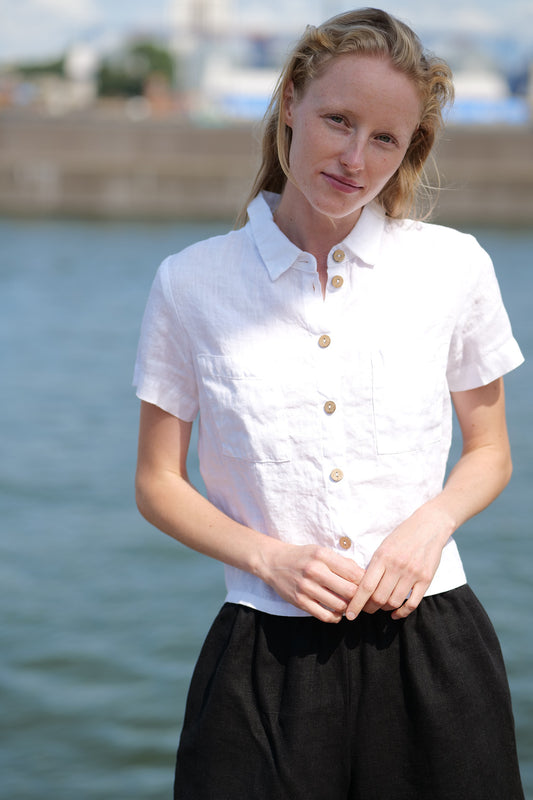 Light Linen Summer Shirt with collar neck