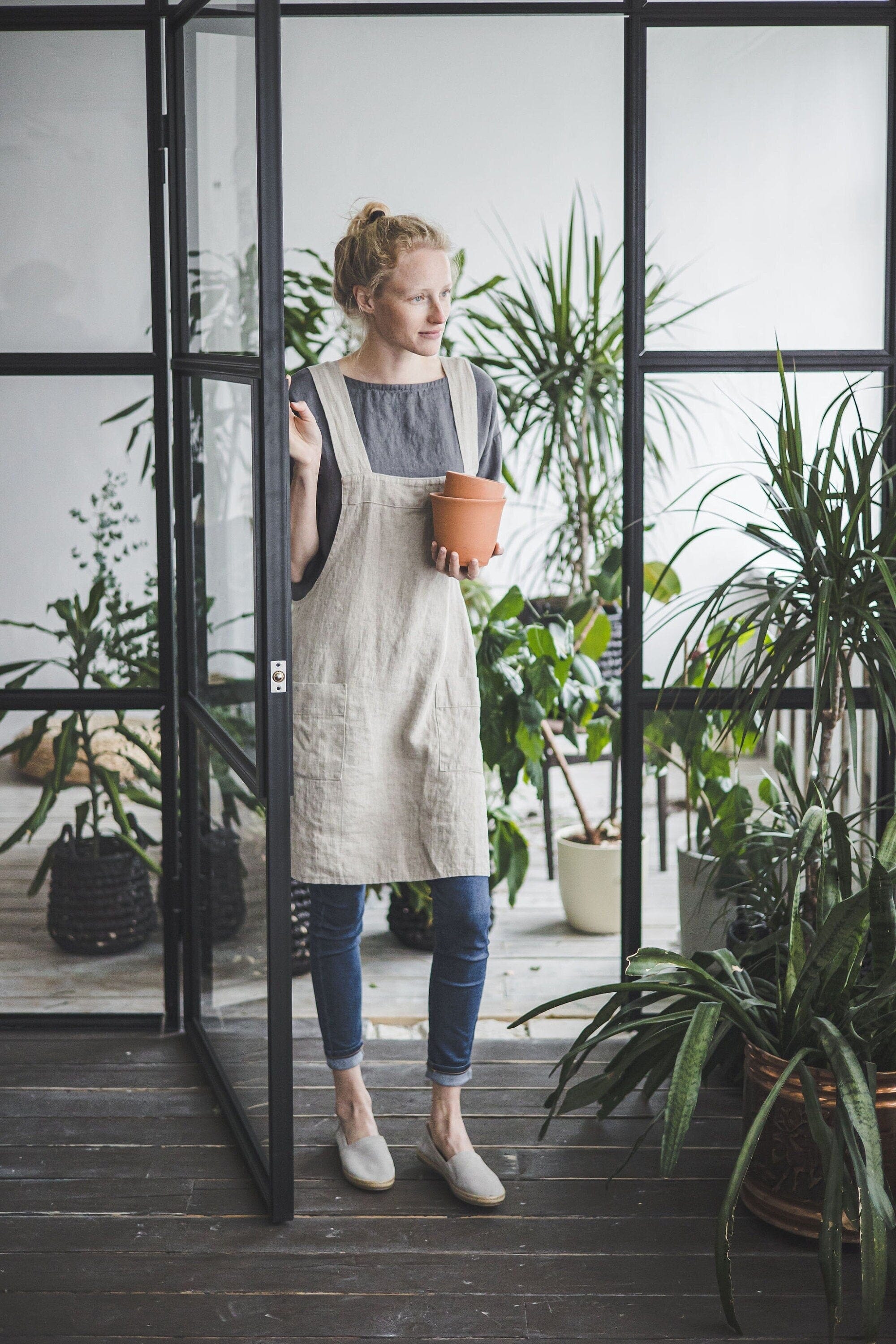 Linen Cross Back Pinafore Apron Dress with Pockets Old Linen Mill