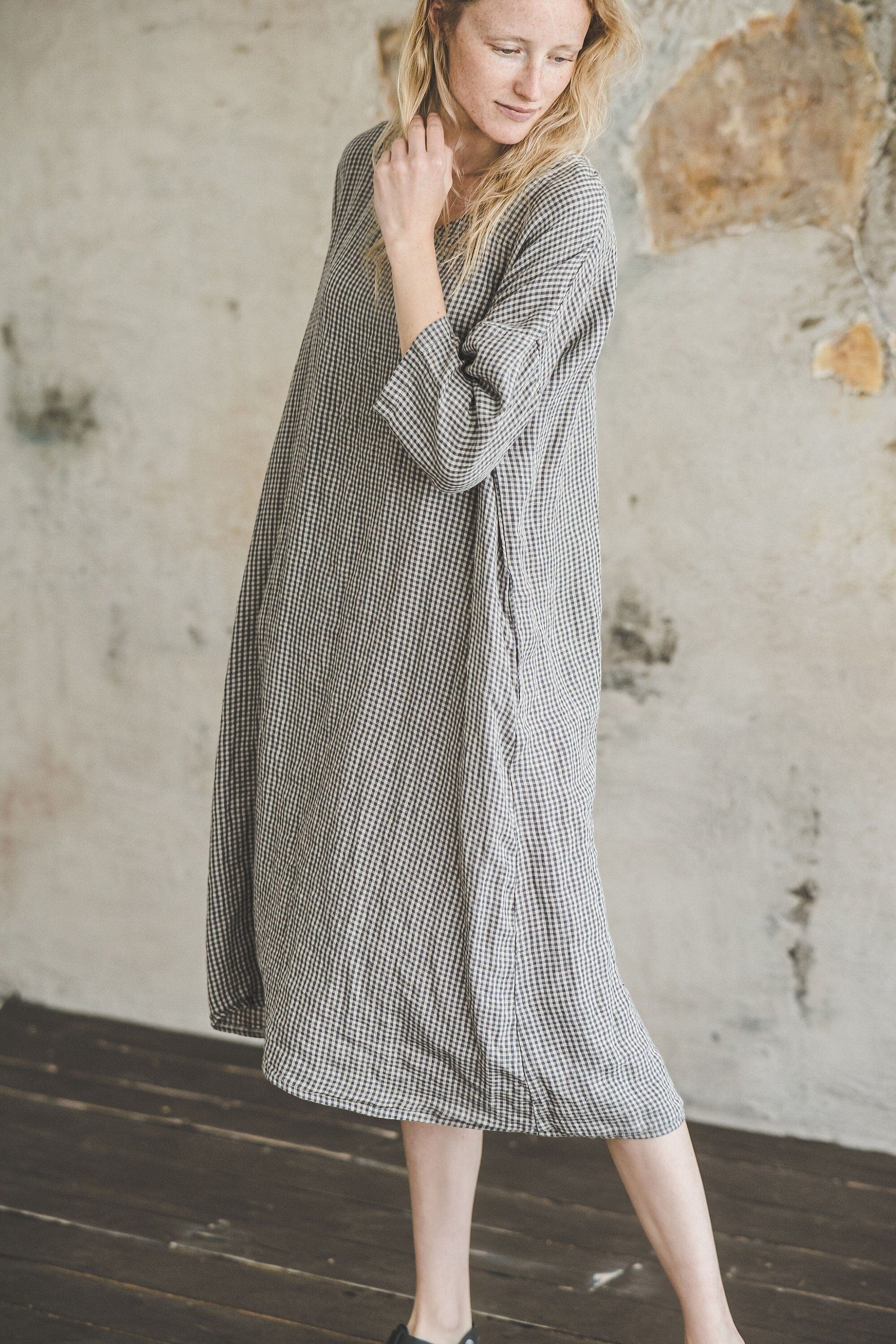 Loose Linen Fitting Women Dress Old Linen Mill Small Grey Checks XS/S