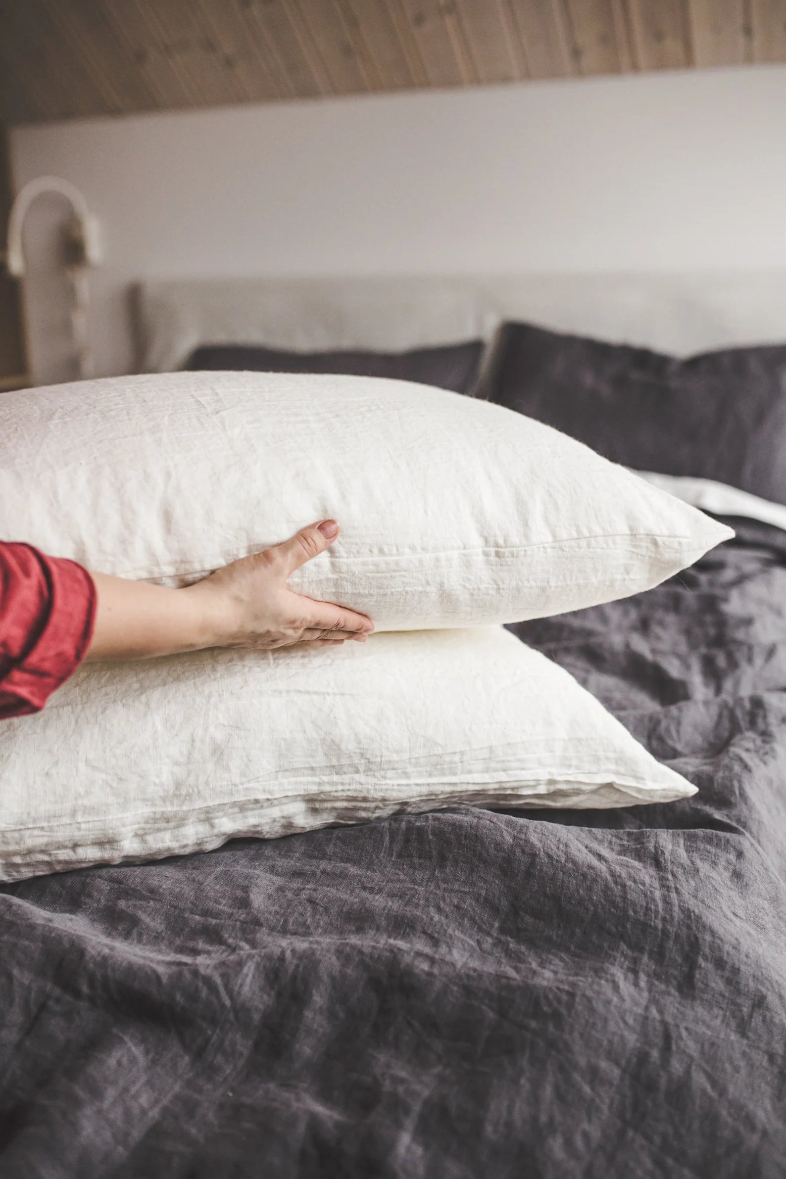 Set of 2 Linen Pillowcases in Ivory Old Linen Mill