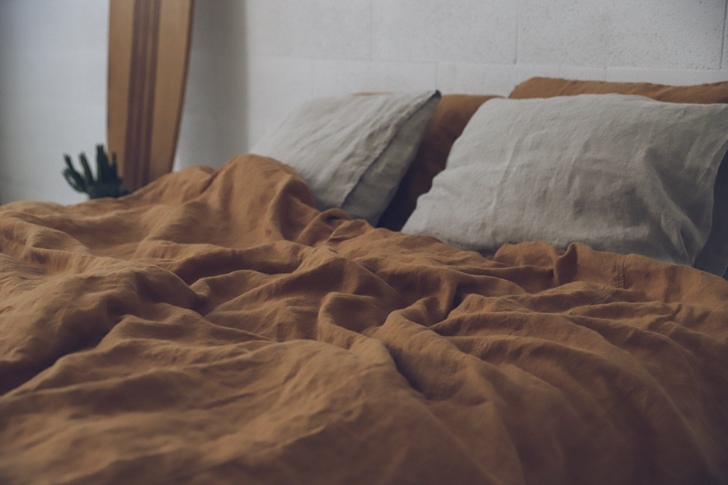 Set of 2 Linen Pillowcases with Envelope Closure Old Linen Mill