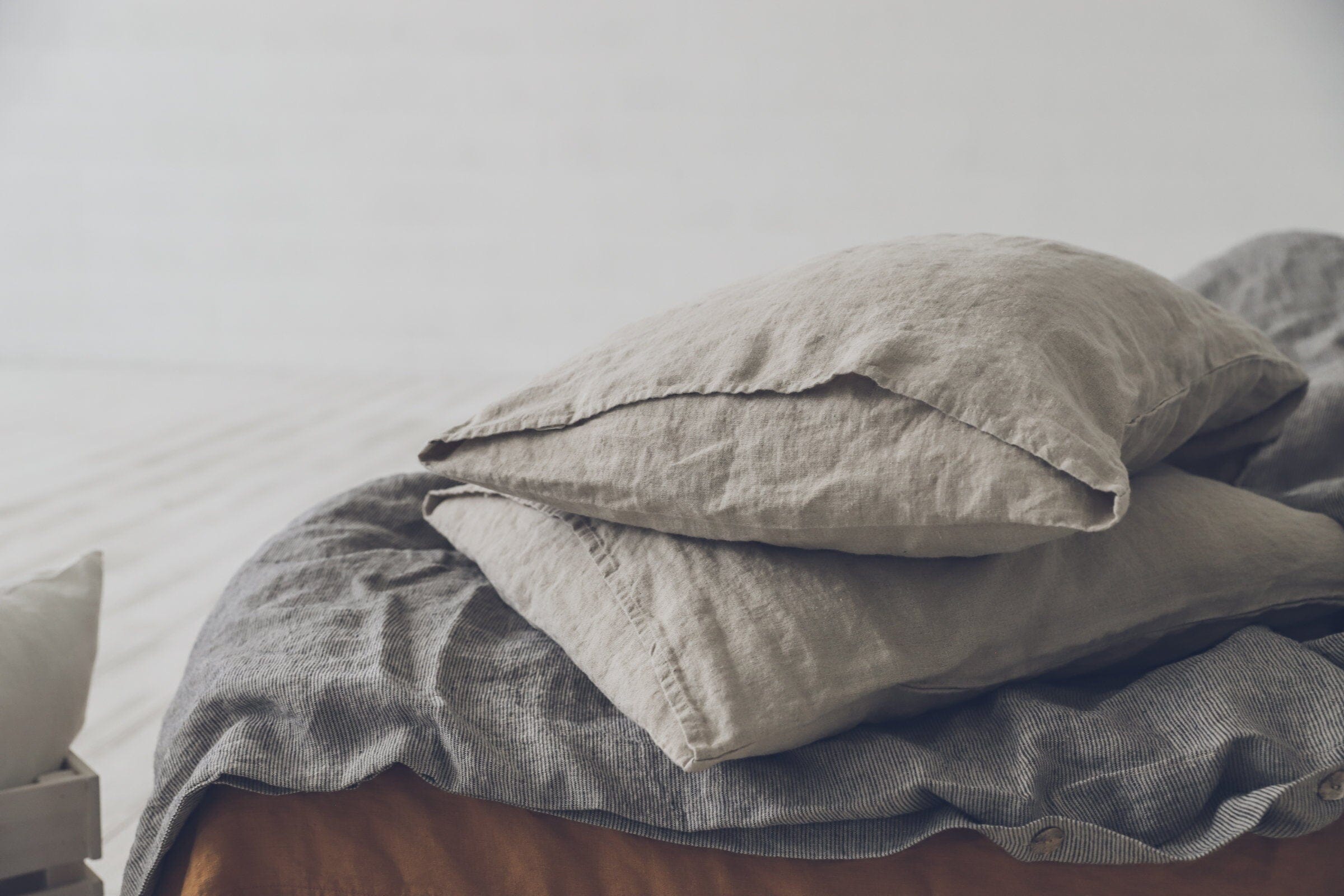 Set of 2 Linen Pillowcases with Envelope Closure Old Linen Mill Ivory 51 x 66 cm; 20" x 26"