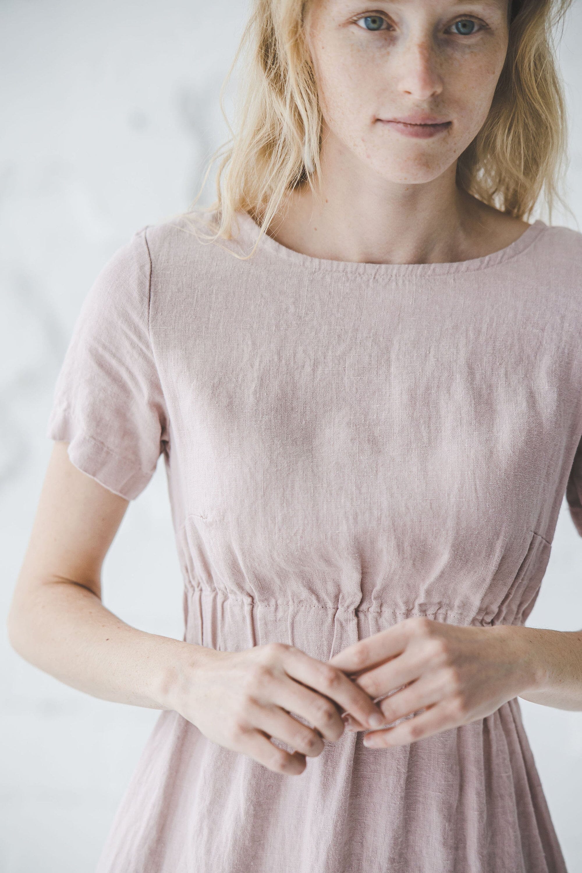 Slim Summer Linen Dress with Short Sleeves D11 Old Linen Mill