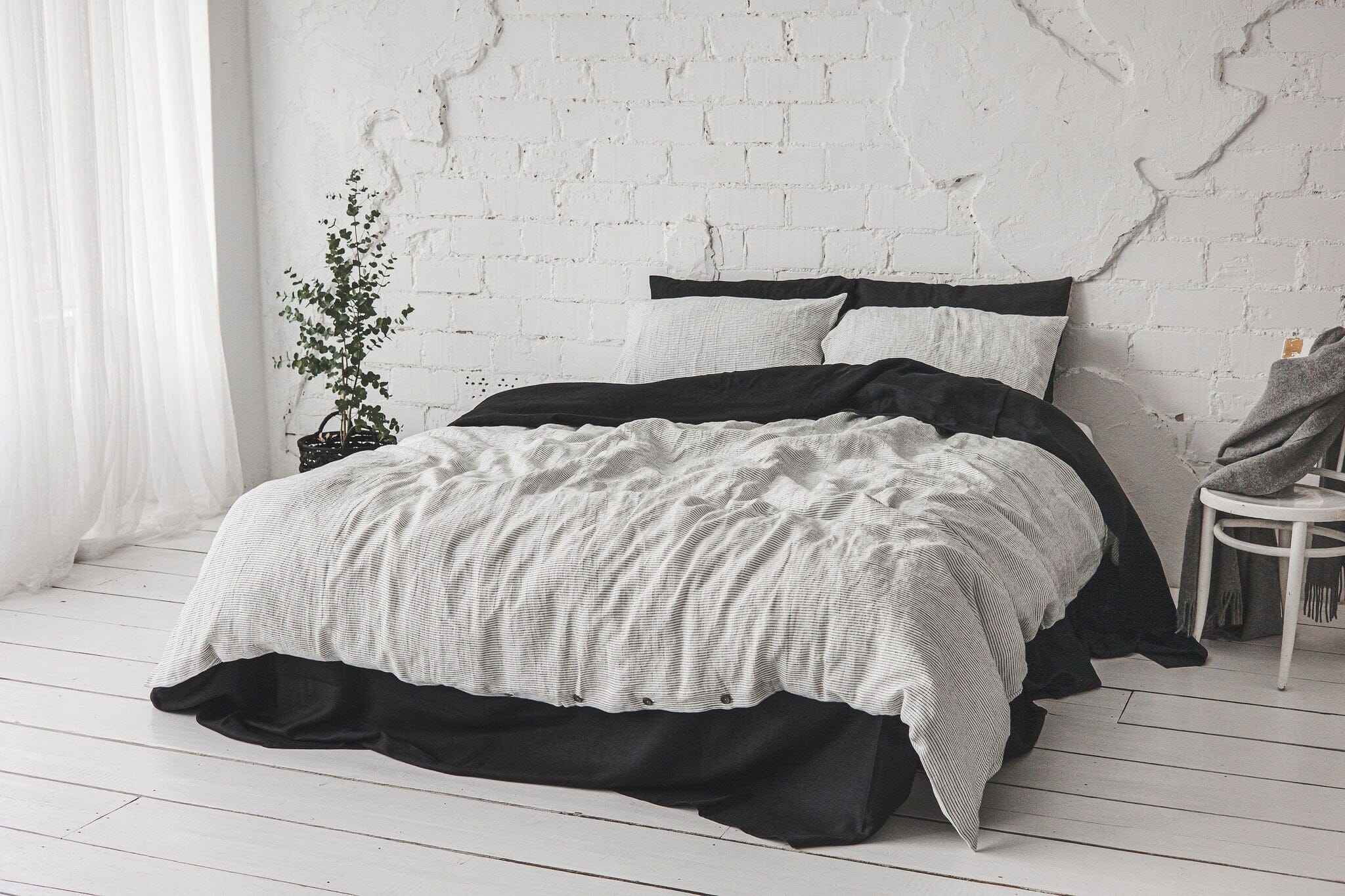 Soft Washed Linen Bedding Set Old Linen Mill White Black Stripes US/CA Single