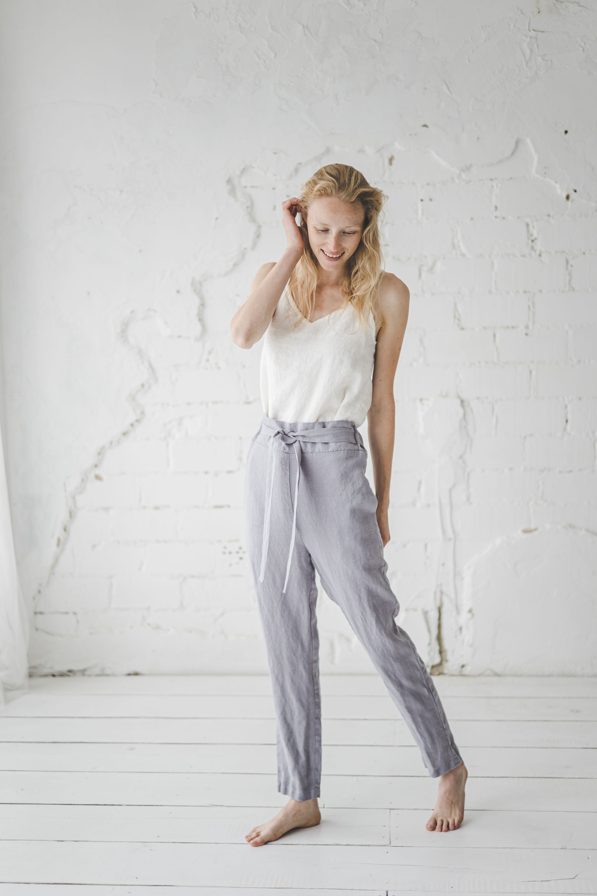 files/Linen_pants_light_gray_2_4be588a6-a4f1-42ca-862c-c3ef772b6438.jpg