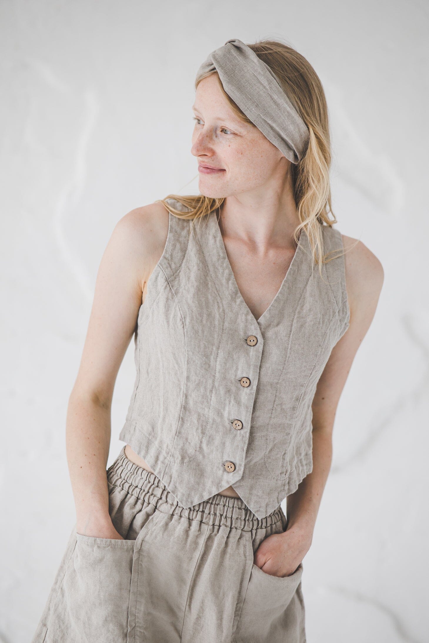 Classic Linen Vest 246 Old Linen Mill