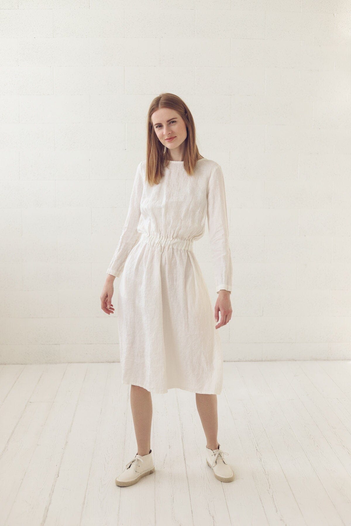 Elegant Fitted Long-Sleeve Soft Linen Dress Old Linen Mill 