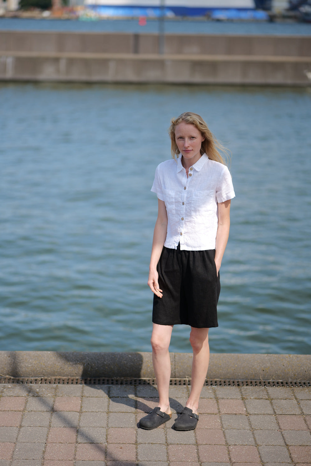 Light Linen woman summer shirt with wooden buttons and collar neck