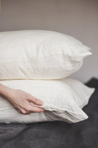 Set of 2 Linen Pillowcases in Ivory Old Linen Mill