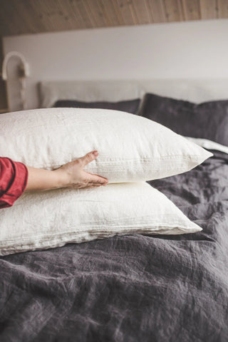 Set of 2 Linen Pillowcases in Ivory Old Linen Mill