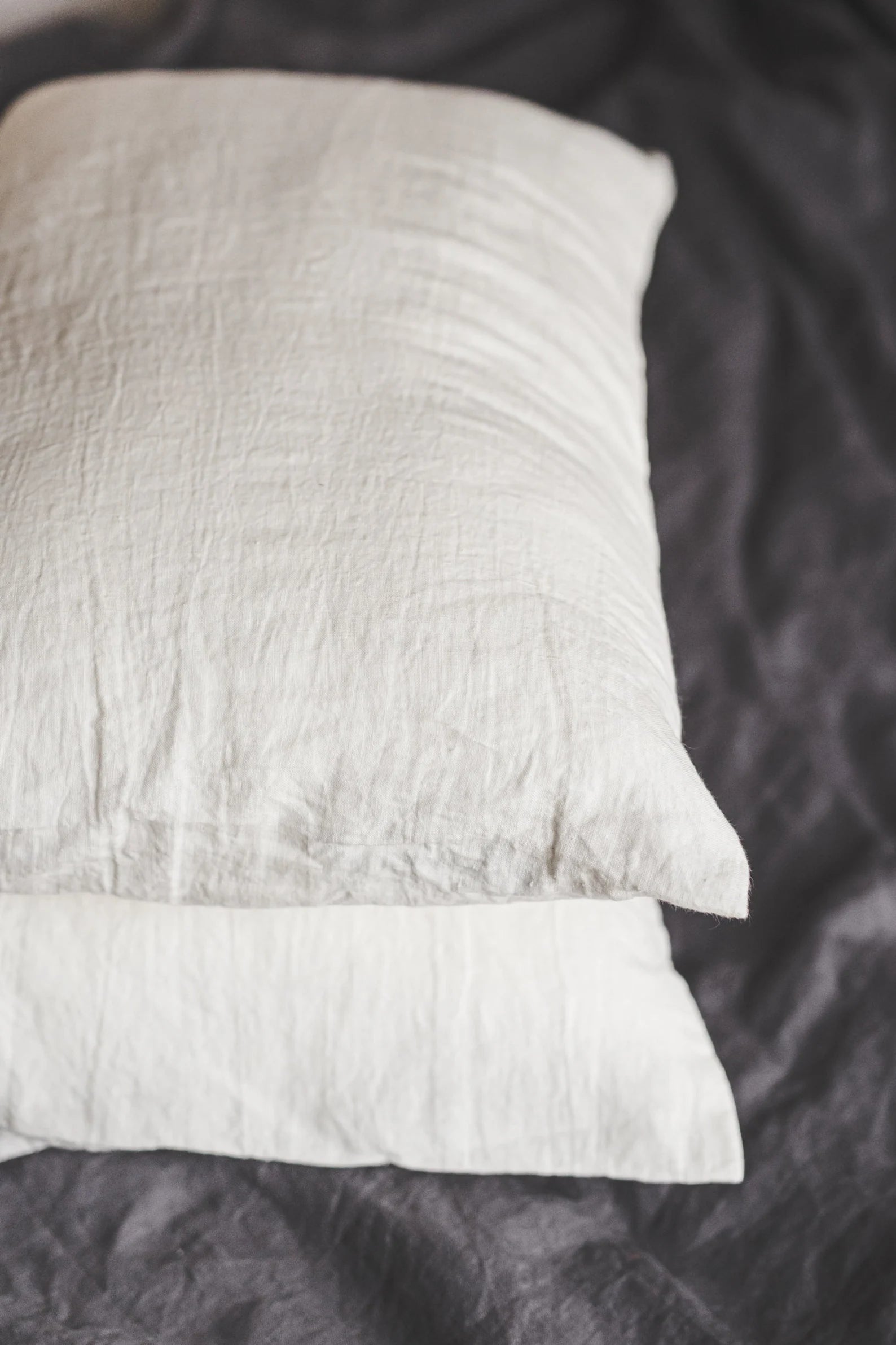 Set of 2 Linen Pillowcases in Ivory Old Linen Mill