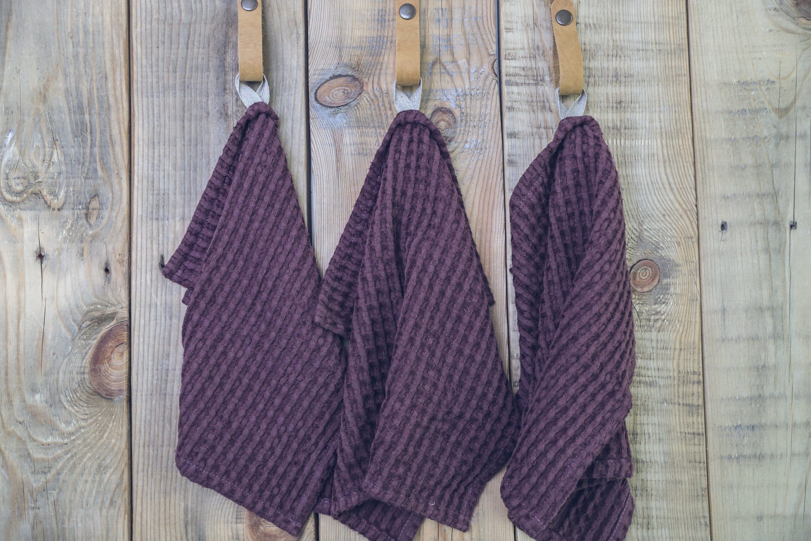 Set of 3 Organic Linen Towels Old Linen Mill Burgundy 