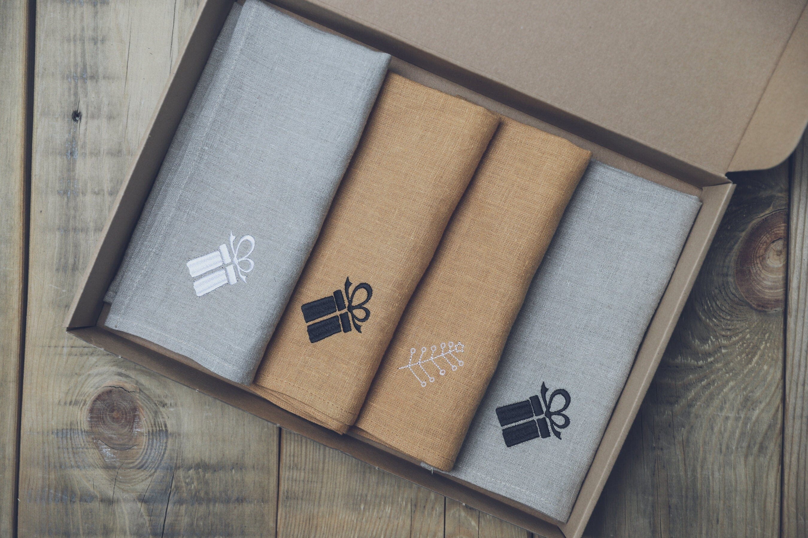 Sets of Handmade Gift Linen Table Napkins with Gift Box Old Linen Mill 