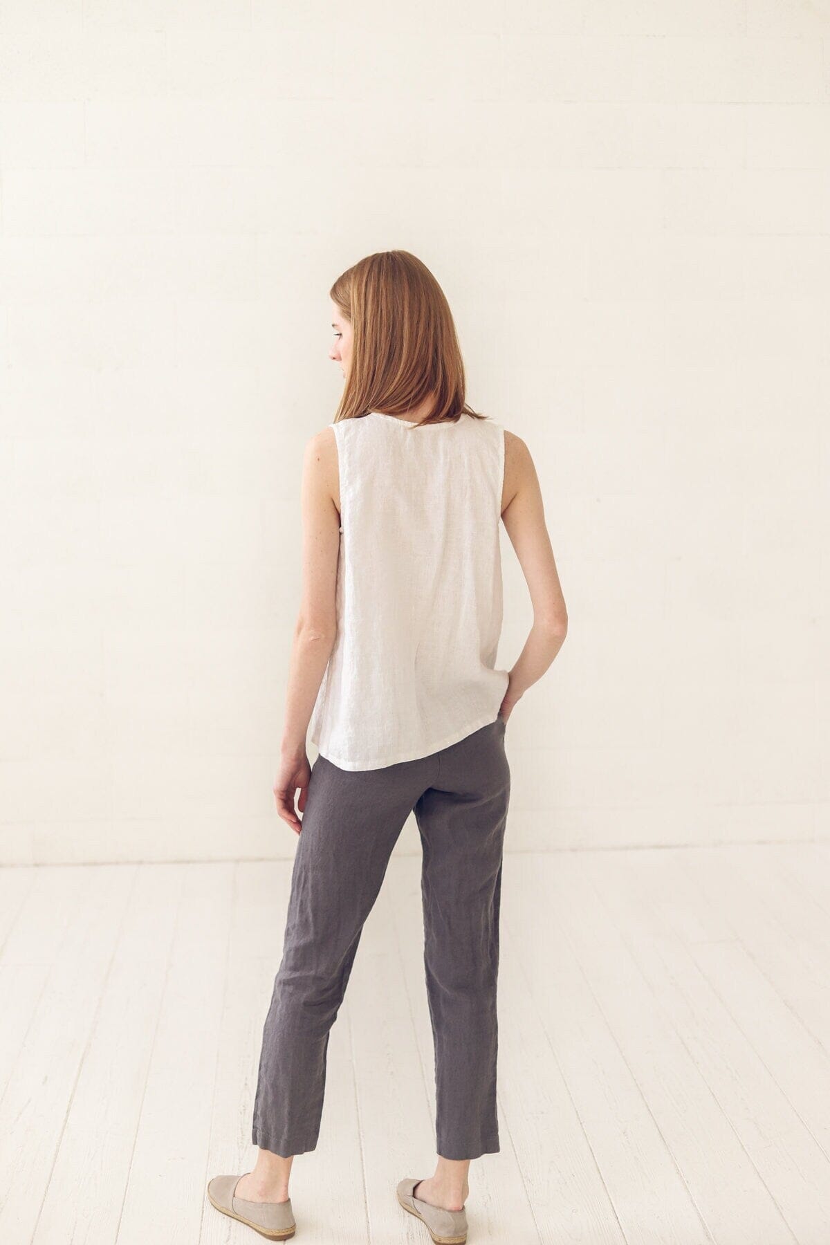 Sleeveless Classic Linen Women's Shirts Old Linen Mill 