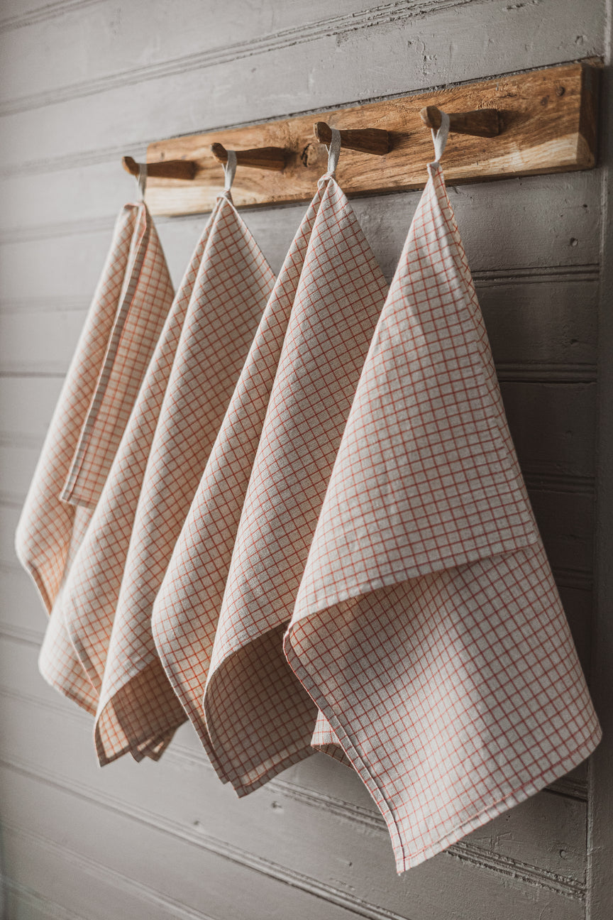 Tea Towels Set of 4 In Different Natural Red patterns TT50x70 Old Linen Mill